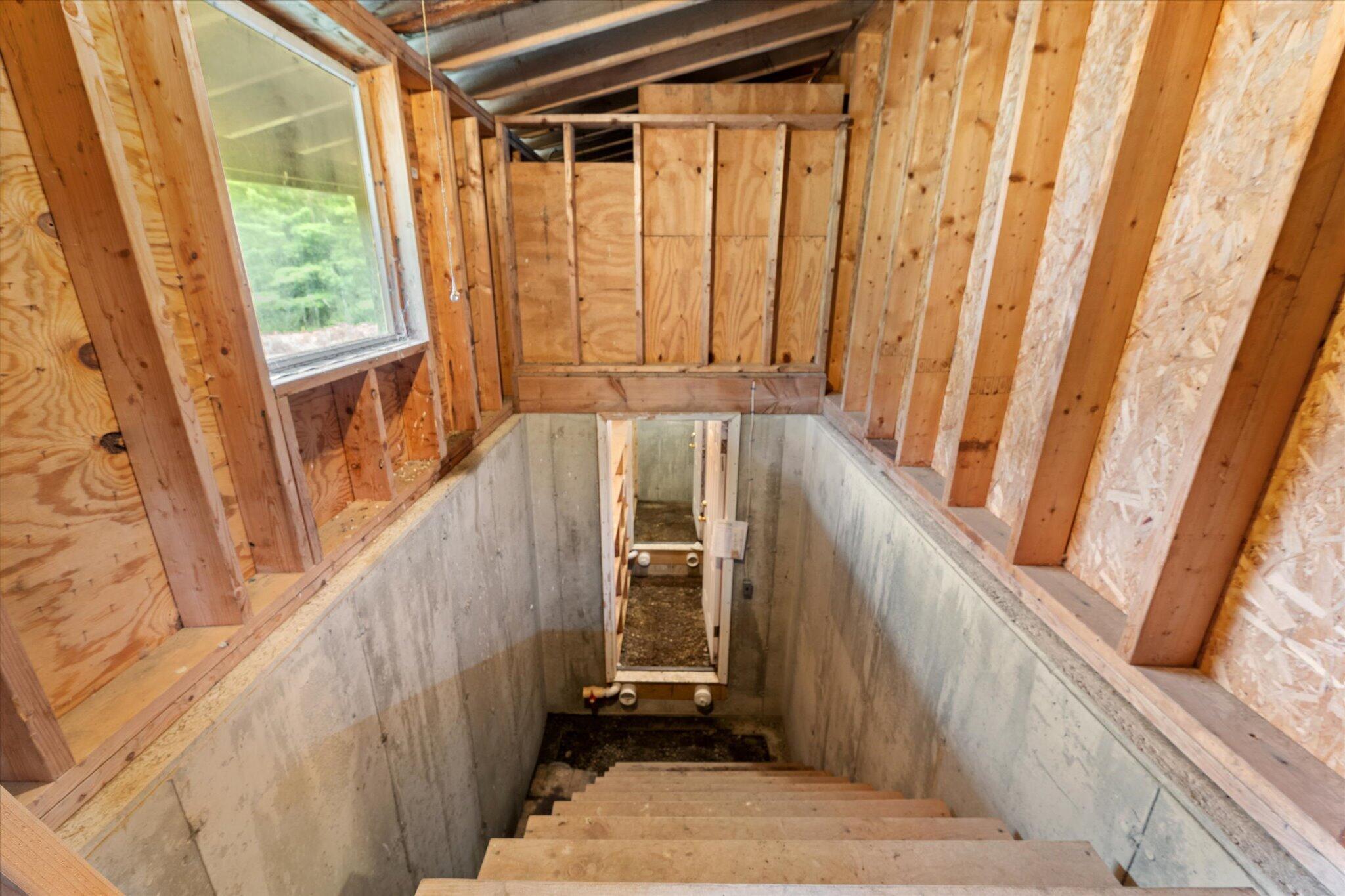 137 Avenue Road Exeter, ME 04435 - Photo 86 of 114 o Root Cellar