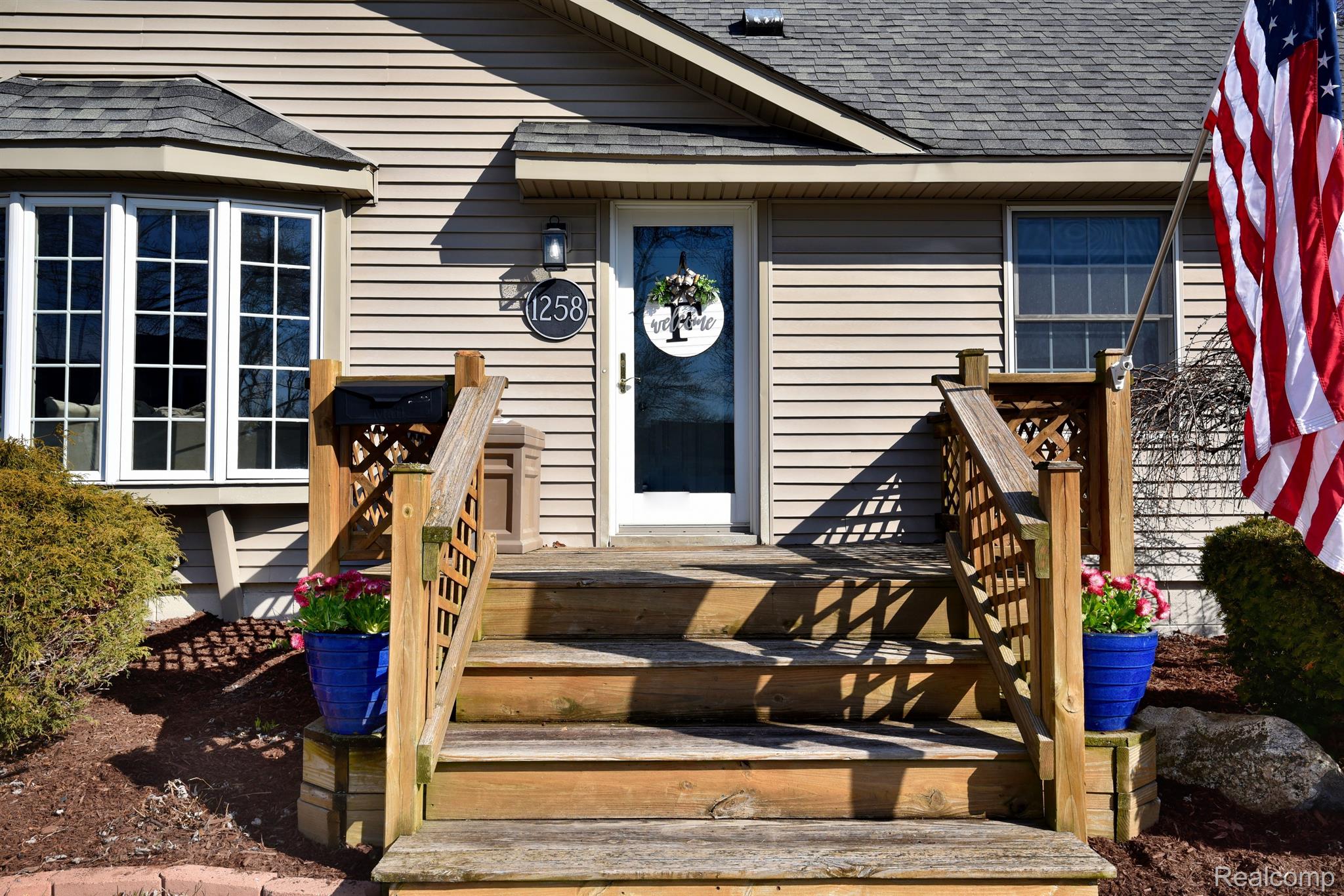 1258 Oxford Road Berkley, MI 48072 - Photo 2 of 42 Gallery Image 2