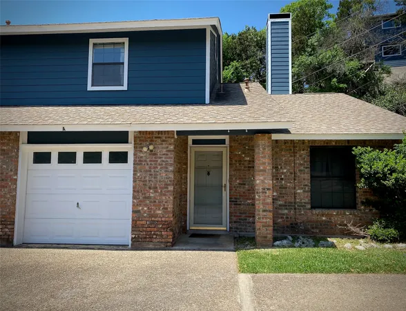 $2,195 | 6902 Thorncliffe Drive, Unit A, Austin, TX 78731