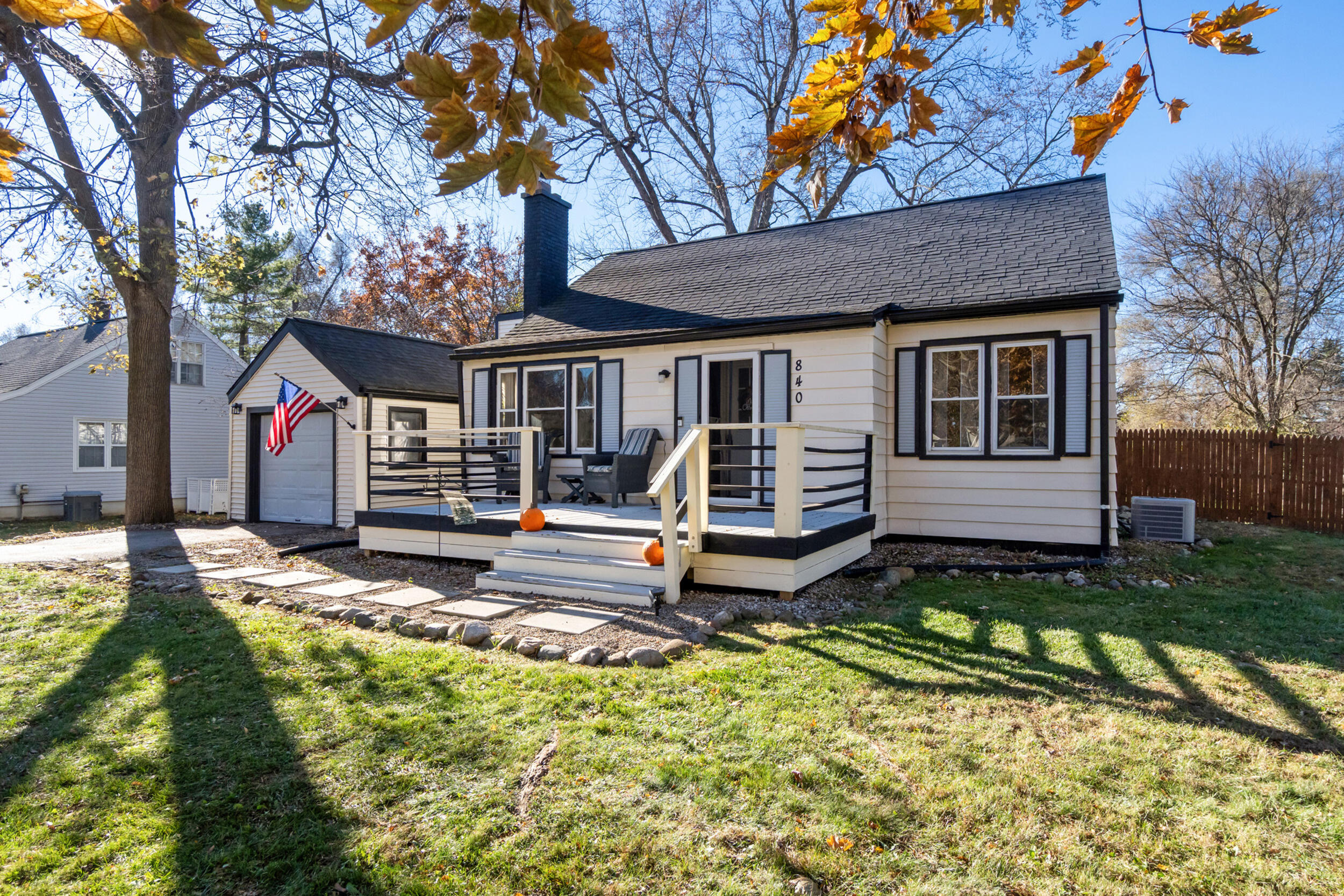 2_840 springcrest blvd jackson mi - 0005