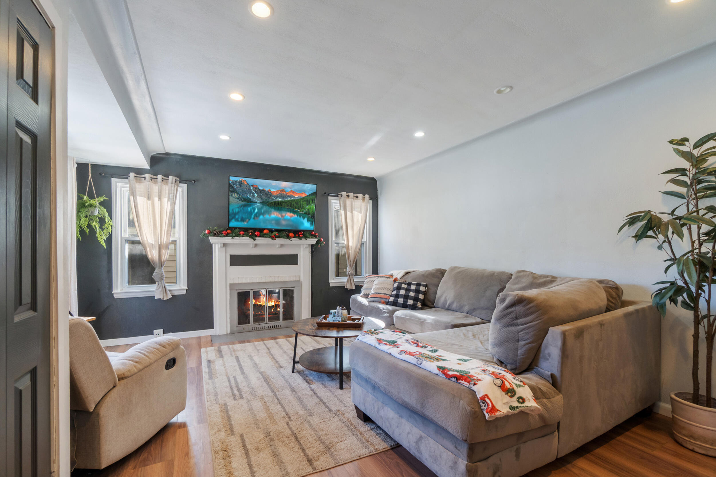 840 Springcrest Boulevard Jackson, MI 49203 - Photo 6 of 50 7_840 springcrest blvd jackson mi - 0001