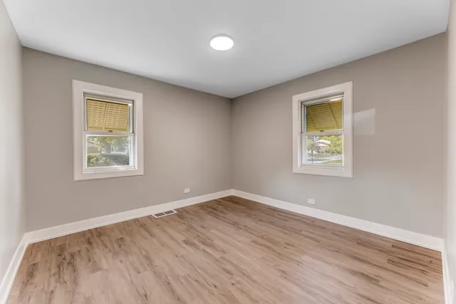 $340,000 | 6856 West Crandall Avenue, Worth, IL 60482