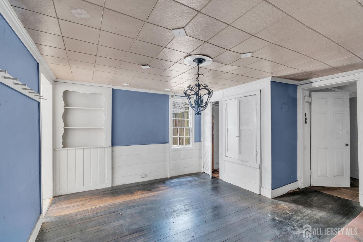 8 Church Street Middletown, NJ 07748 - Photo 8 of 25