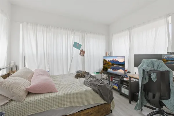 $3,400 | 4939 North St Louis Avenue, Unit 3N, Chicago, IL 60625