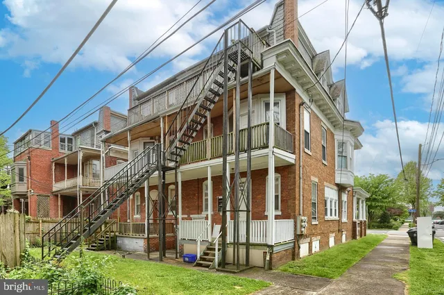 $355,000 | 2243 North 2nd Street, Harrisburg, PA 17110