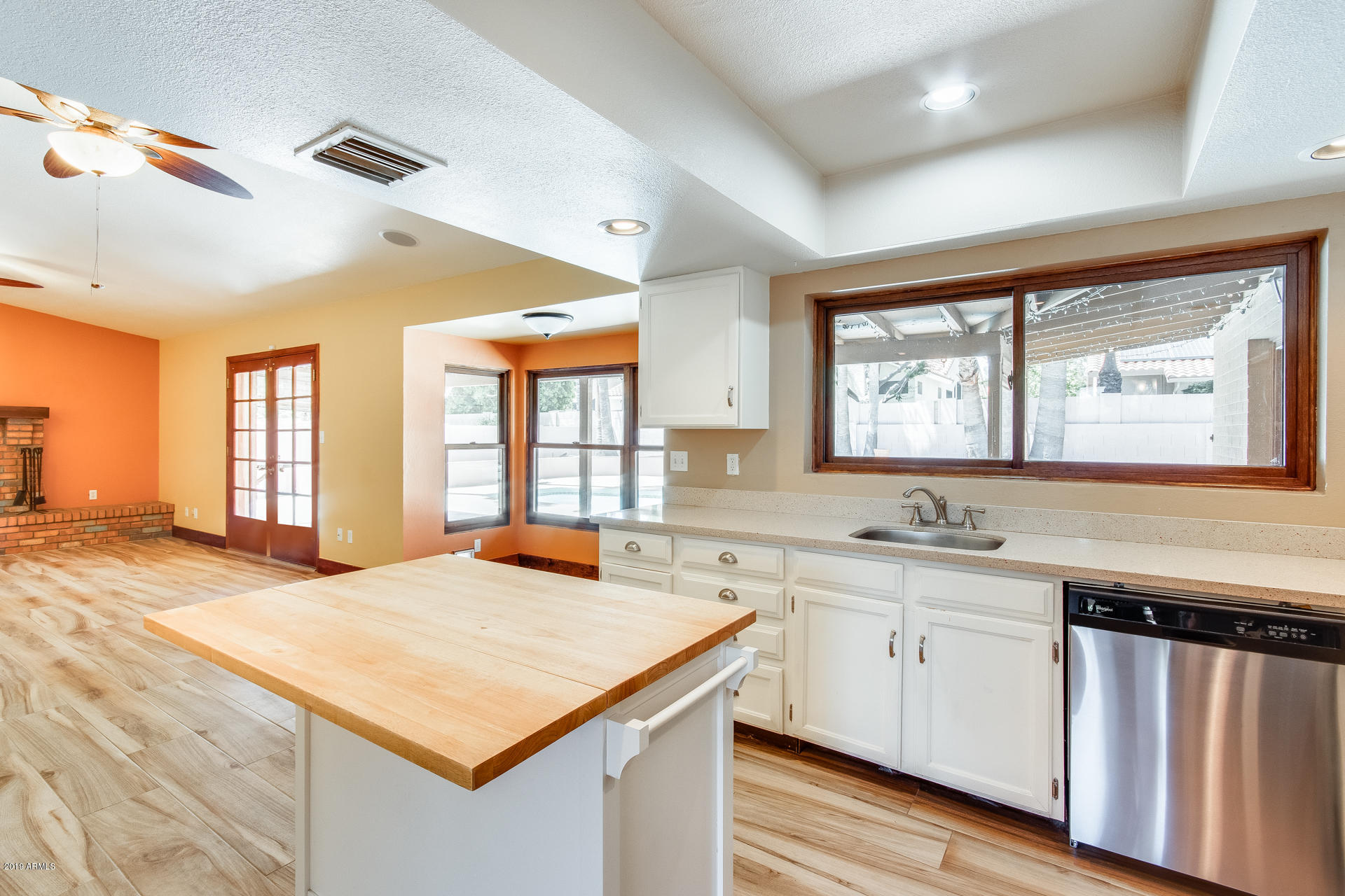 4710 East Redfield Road Phoenix, AZ 85032 - Photo 11 of 38 Kitchen 2