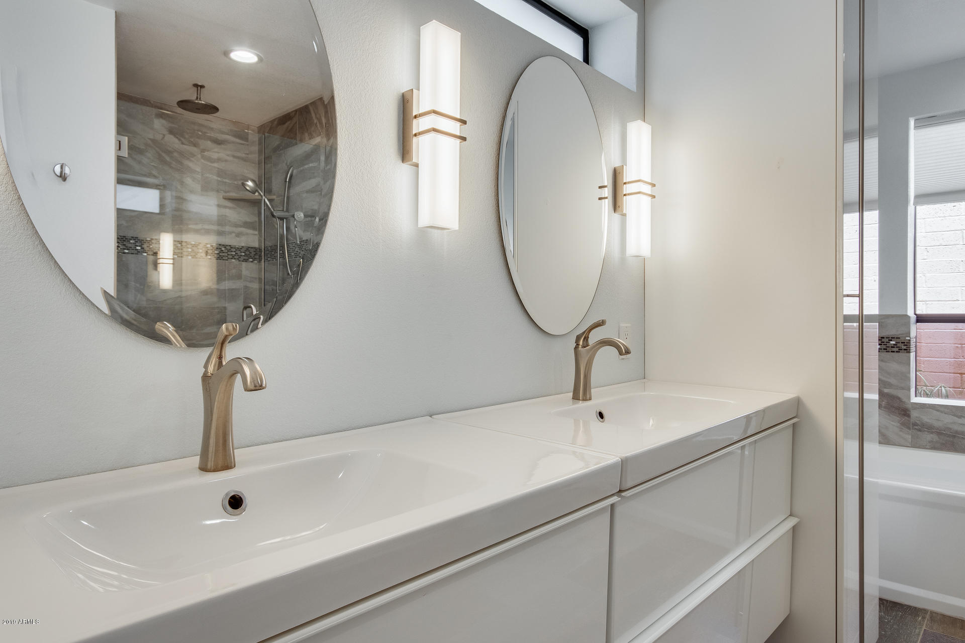 4710 East Redfield Road Phoenix, AZ 85032 - Photo 22 of 38 Master Bathroom 2