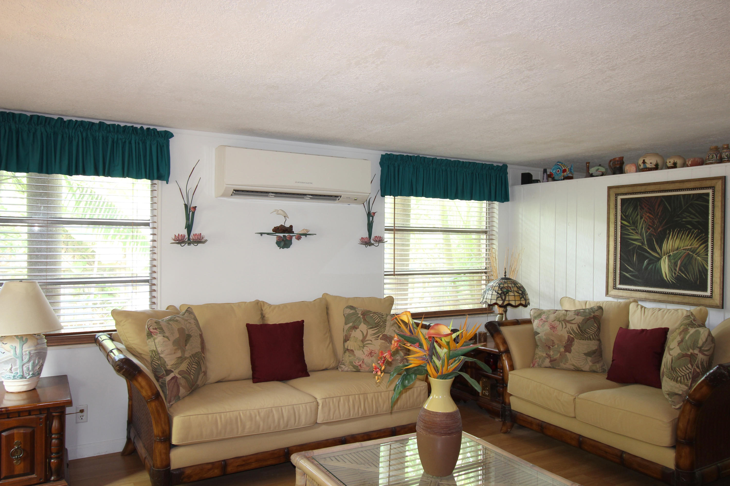 1175 Warner Road Summerland Key, FL 33042 - Photo 17 of 35 LivingRoom
