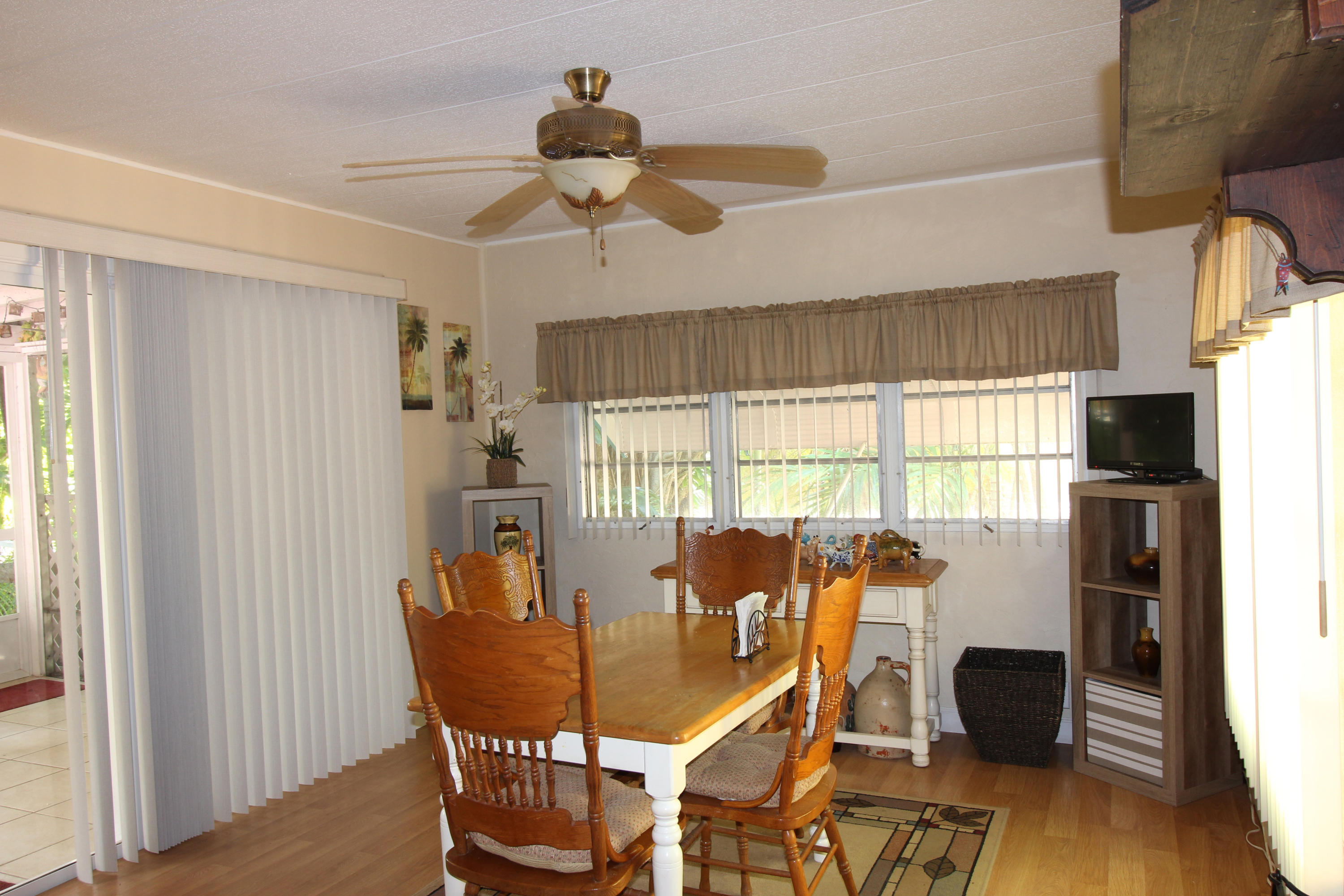 1175 Warner Road Summerland Key, FL 33042 - Photo 21 of 35 dining