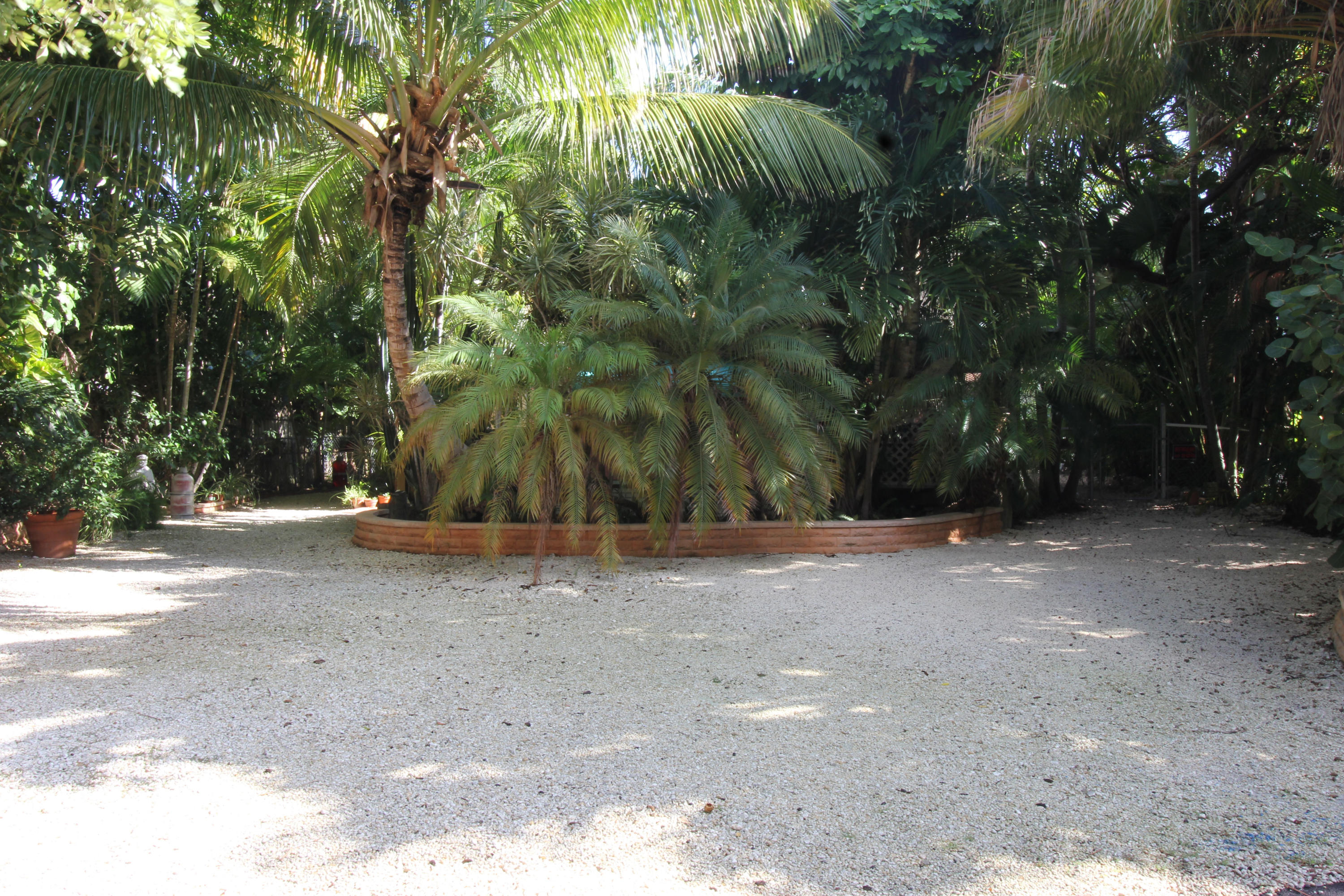1175 Warner Road Summerland Key, FL 33042 - Photo 35 of 35 frontofhouse