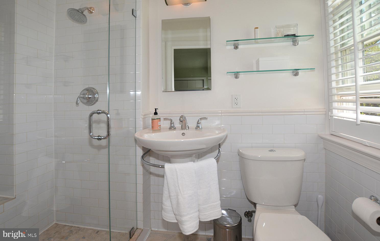 1425 Locust Road Northwest Washington, DC 20012 - Photo 23 of 37 Master Bath- en suite