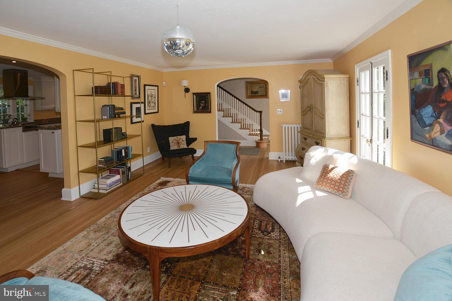 1425 Locust Road Northwest Washington, DC 20012 - Photo 5 of 37 Hardwoods throughout. High Ceilings