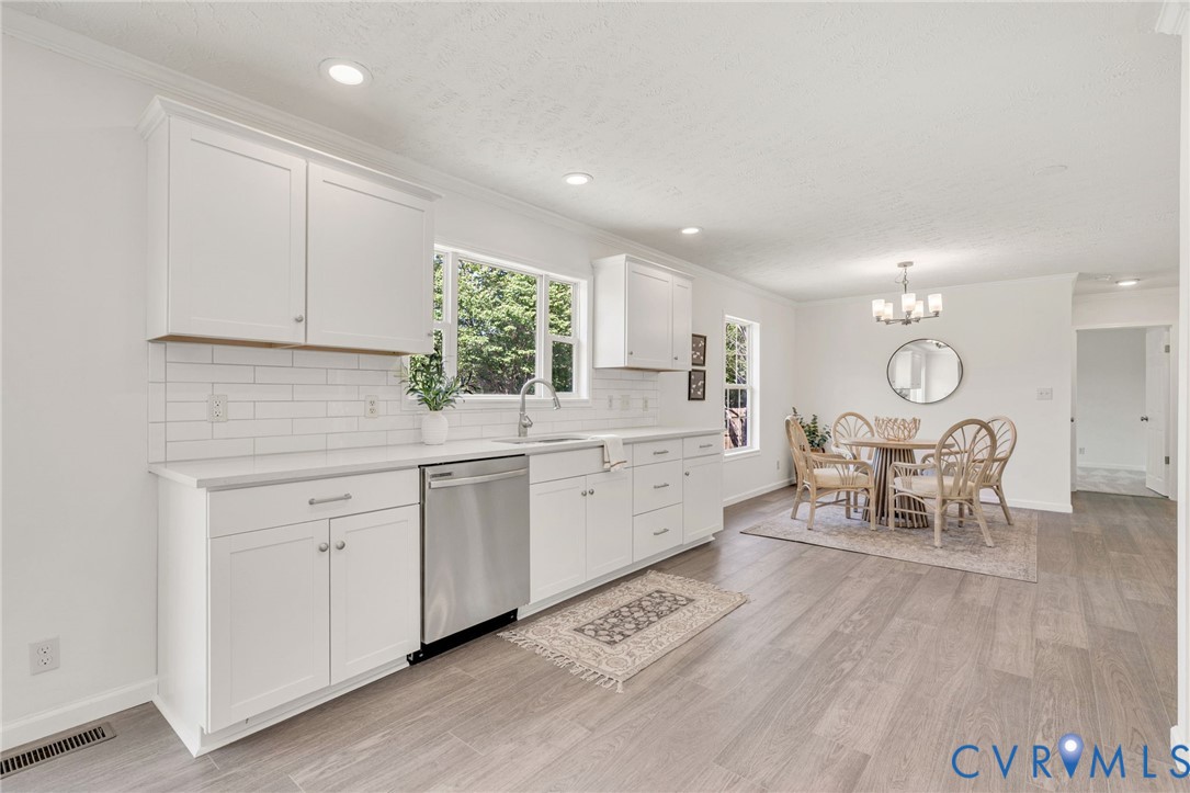 9424 Marlfield Road Gloucester, VA 23061 - Photo 13 of 31
