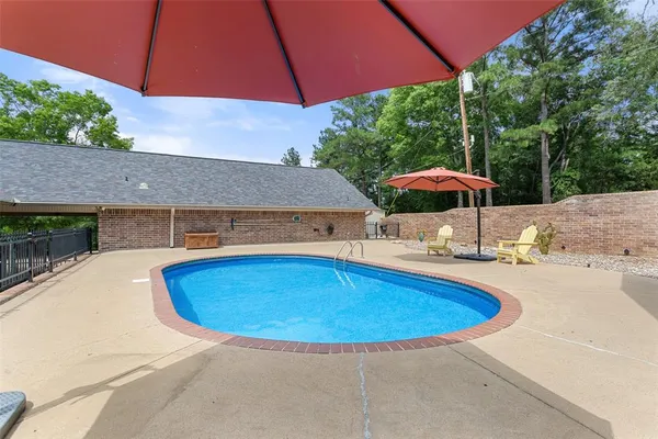 $1,345,000 | 19678 County Road 4125, Lindale, TX 75771