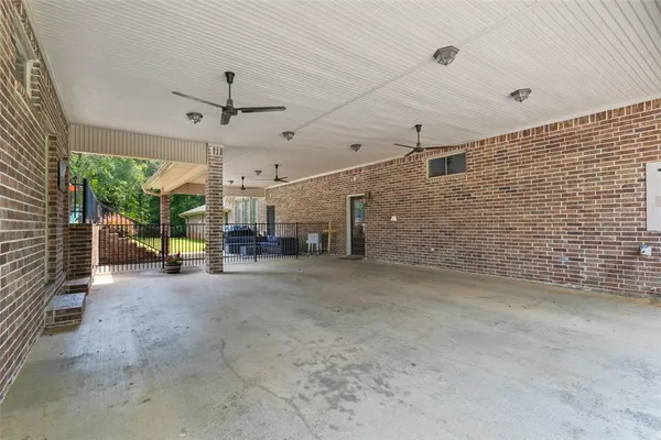 $1,345,000 | 19678 County Road 4125, Lindale, TX 75771