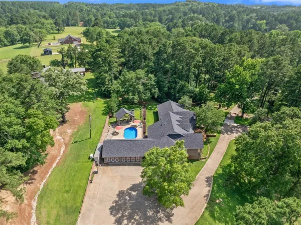 $1,345,000 | 19678 County Road 4125, Lindale, TX 75771