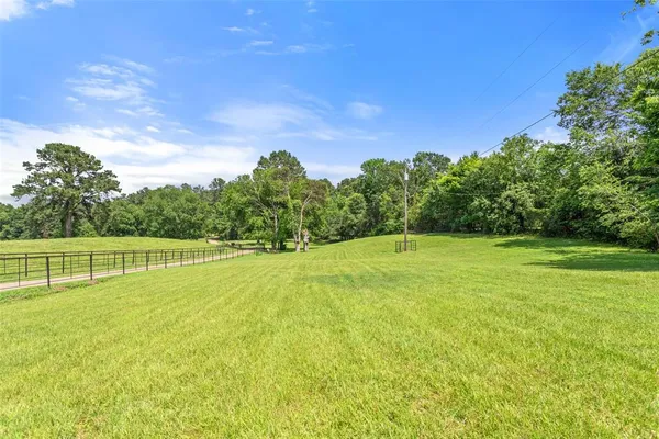 $1,345,000 | 19678 County Road 4125, Lindale, TX 75771