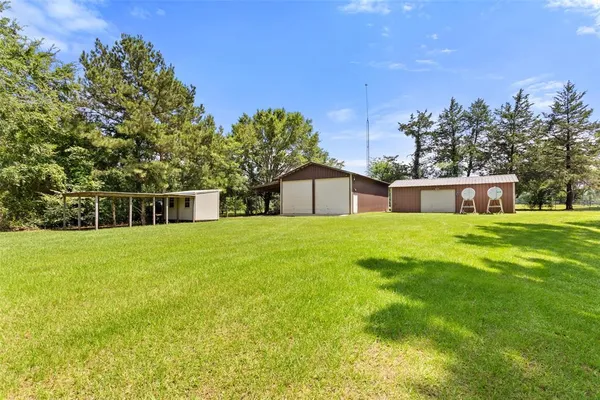 $1,345,000 | 19678 County Road 4125, Lindale, TX 75771