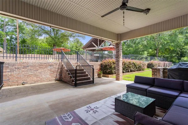 $1,345,000 | 19678 County Road 4125, Lindale, TX 75771
