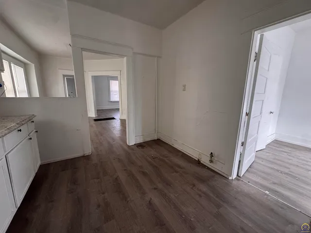 $60,000 | 216 Southeast Lake Street, Topeka, KS 66607