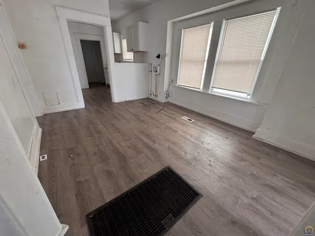 $60,000 | 216 Southeast Lake Street, Topeka, KS 66607