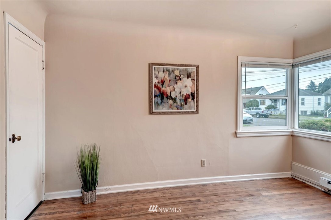 232 Pelly Avenue North Renton, WA 98057 - Photo 13 of 24 Gallery Image 13