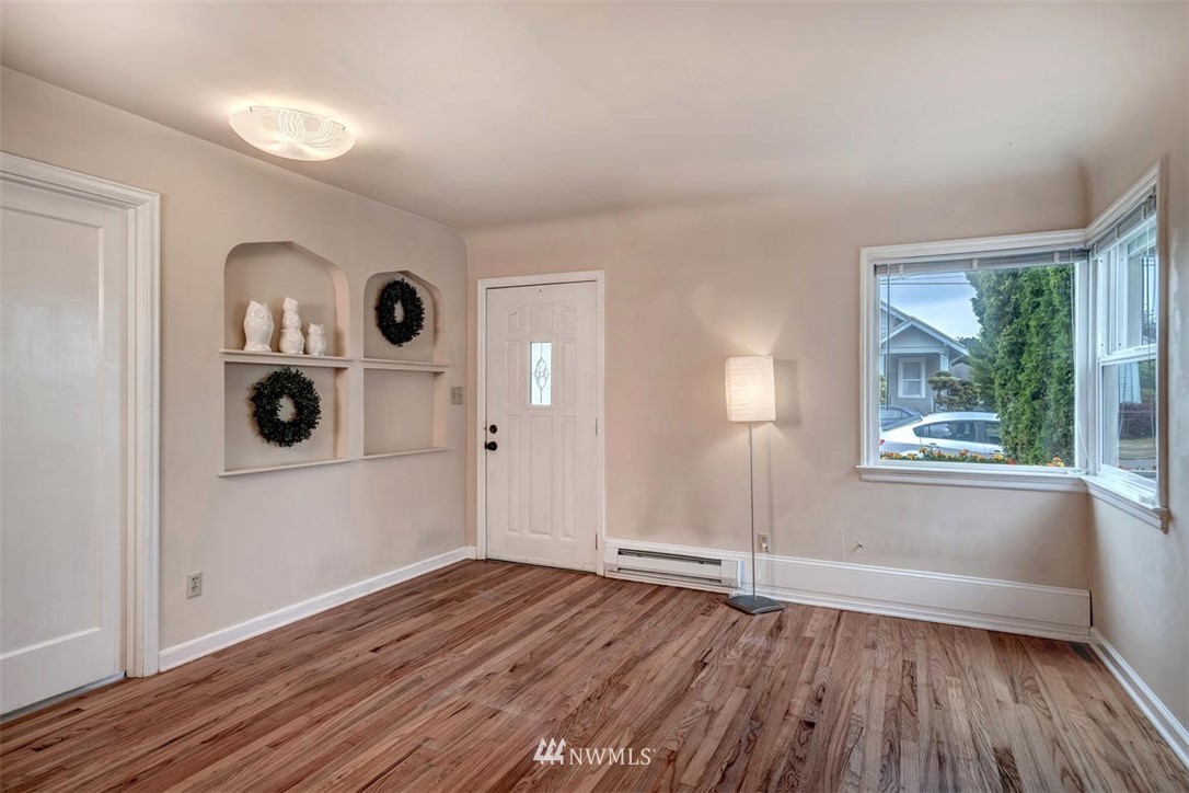232 Pelly Avenue North Renton, WA 98057 - Photo 6 of 24 Gallery Image 6