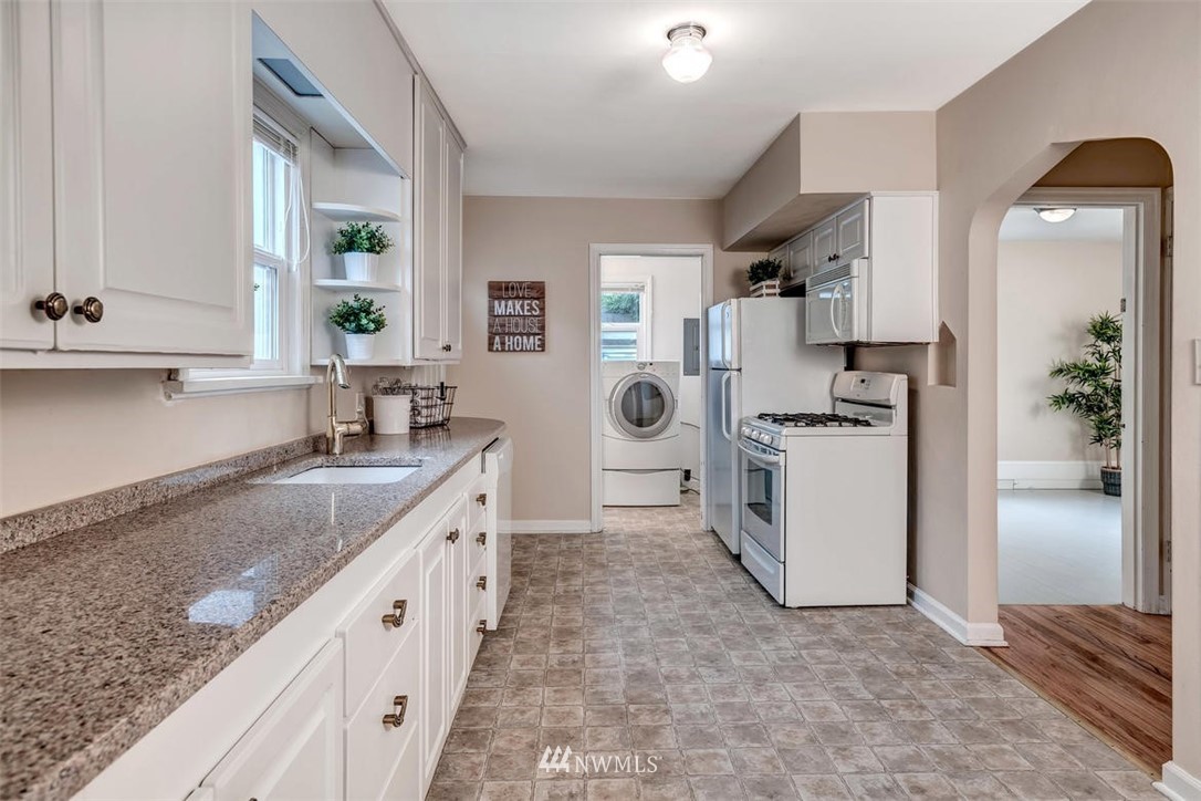 232 Pelly Avenue North Renton, WA 98057 - Photo 8 of 24 Gallery Image 8