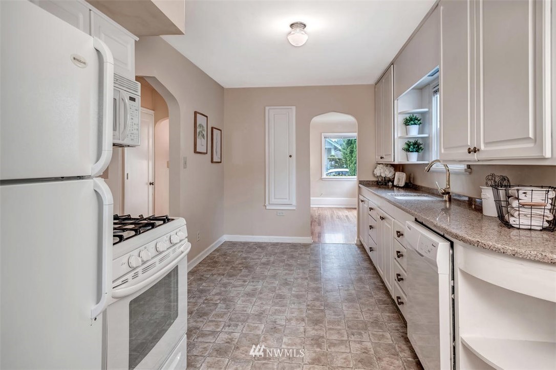 232 Pelly Avenue North Renton, WA 98057 - Photo 9 of 24 Gallery Image 9