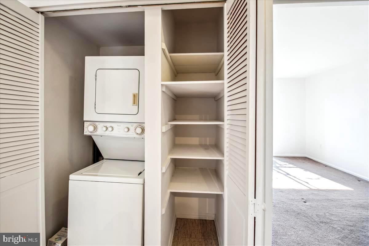 2574 Riva Road, Unit 12A Annapolis, MD 21401 - Photo 15 of 33 a utility room with dryer and washer