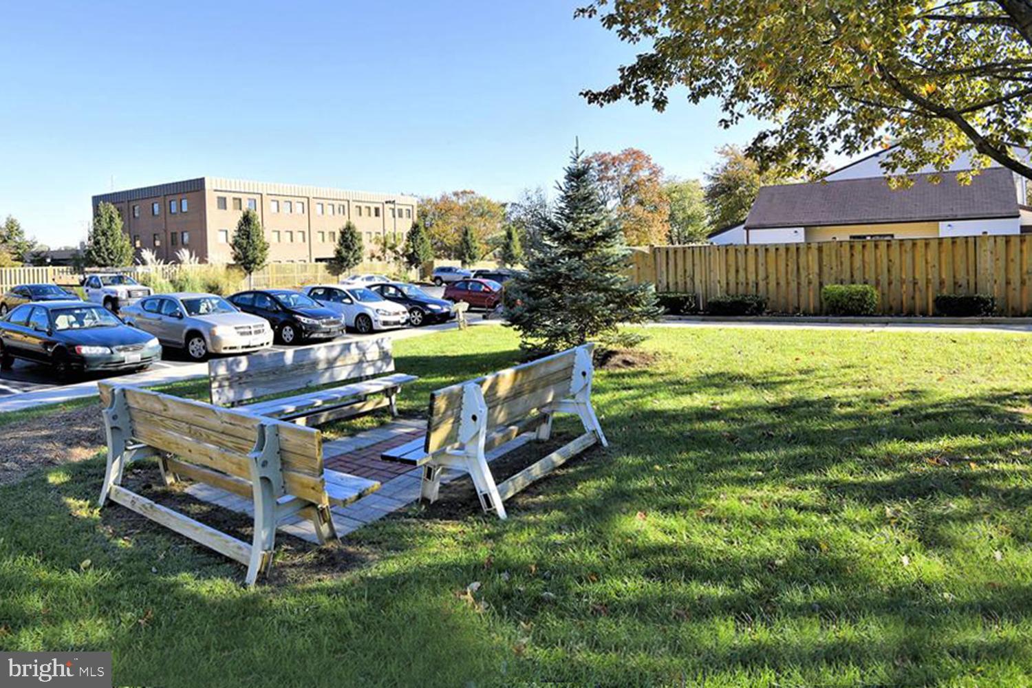 2574 Riva Road, Unit 12A Annapolis, MD 21401 - Photo 27 of 33 a view of a house with backyard and sitting area