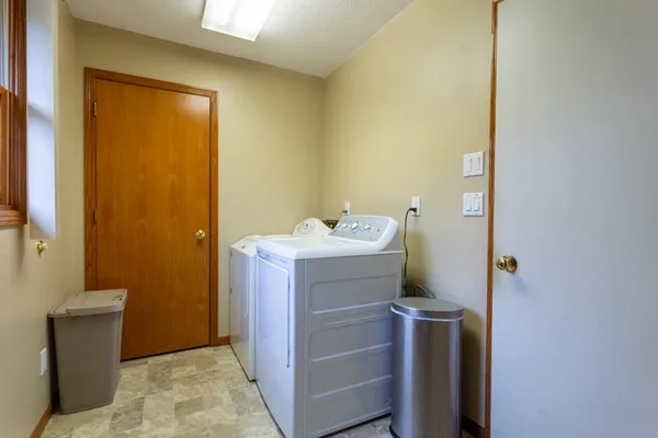 $259,999 | 1810 15th Street, Hazel Green, WI 53811