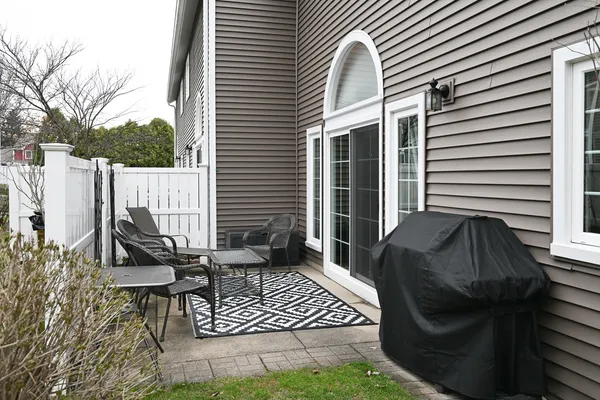 $439,000 | 136 South Lawford Court, Bloomingdale, IL 60108