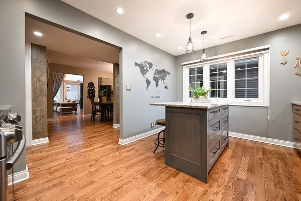 $439,000 | 136 South Lawford Court, Bloomingdale, IL 60108