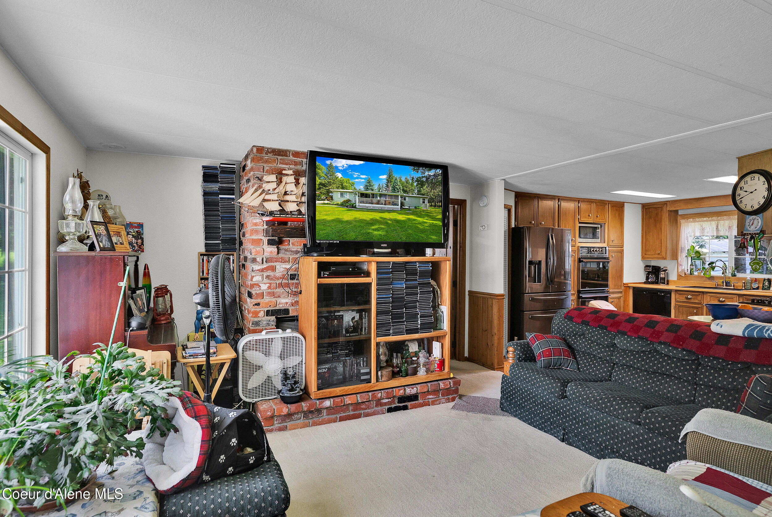 443 Herrmann Lake Road Sagle, ID 83860 - Photo 11 of 47 14 - Herrmann Lake LR TV2