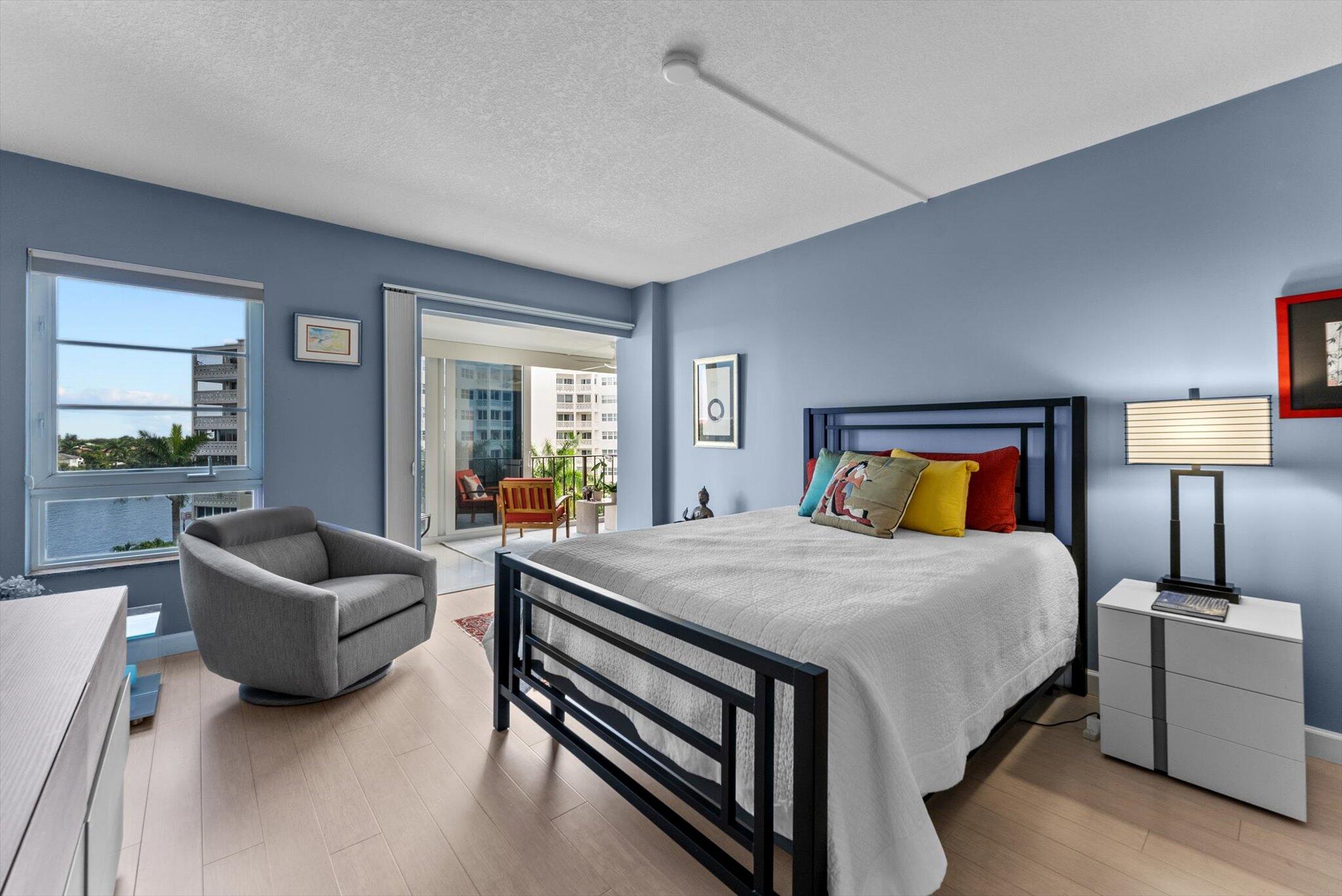 50 E Road, Unit 5B Delray Beach, FL 33483 - Photo 21 of 43 Primary Bedroom