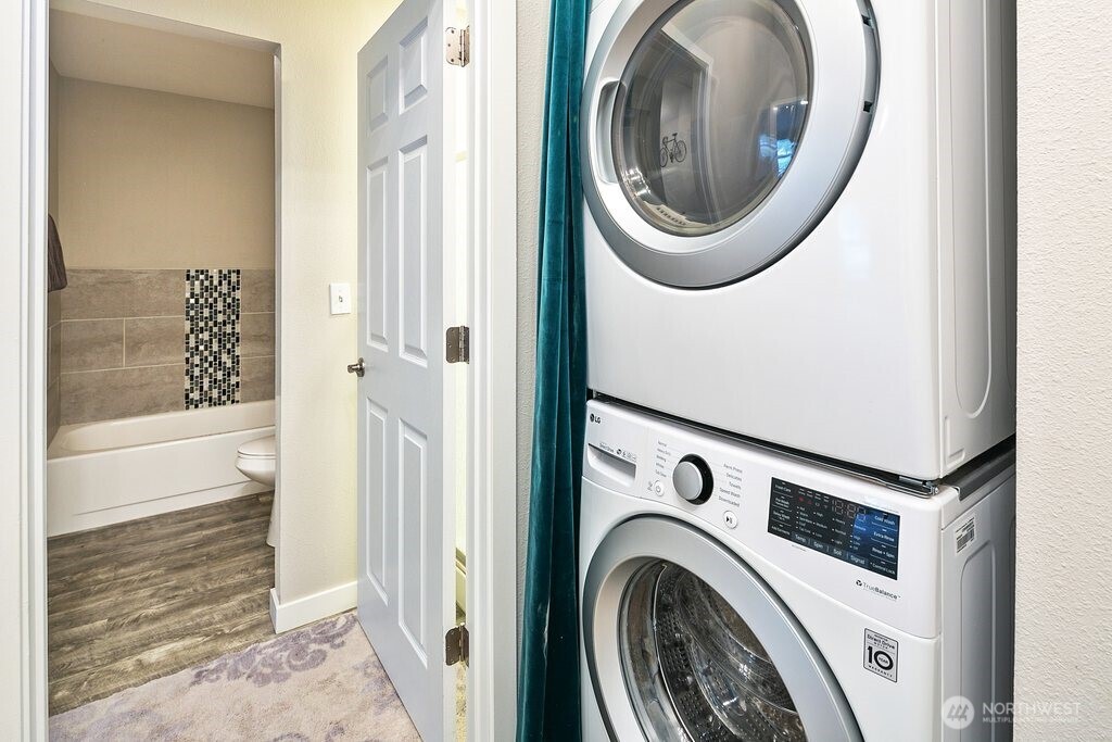 1431 Northwest Richmond Beach Road, Unit 1 Shoreline, WA 98177 - Photo 24 of 36
