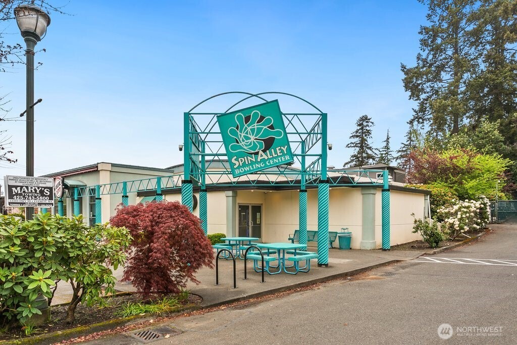 1431 Northwest Richmond Beach Road, Unit 1 Shoreline, WA 98177 - Photo 32 of 36