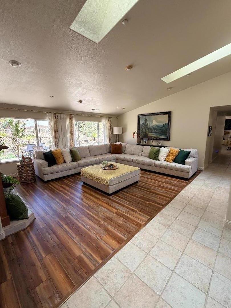10721 Country Meadows Road Salinas, CA 93907 - Photo 3 of 14