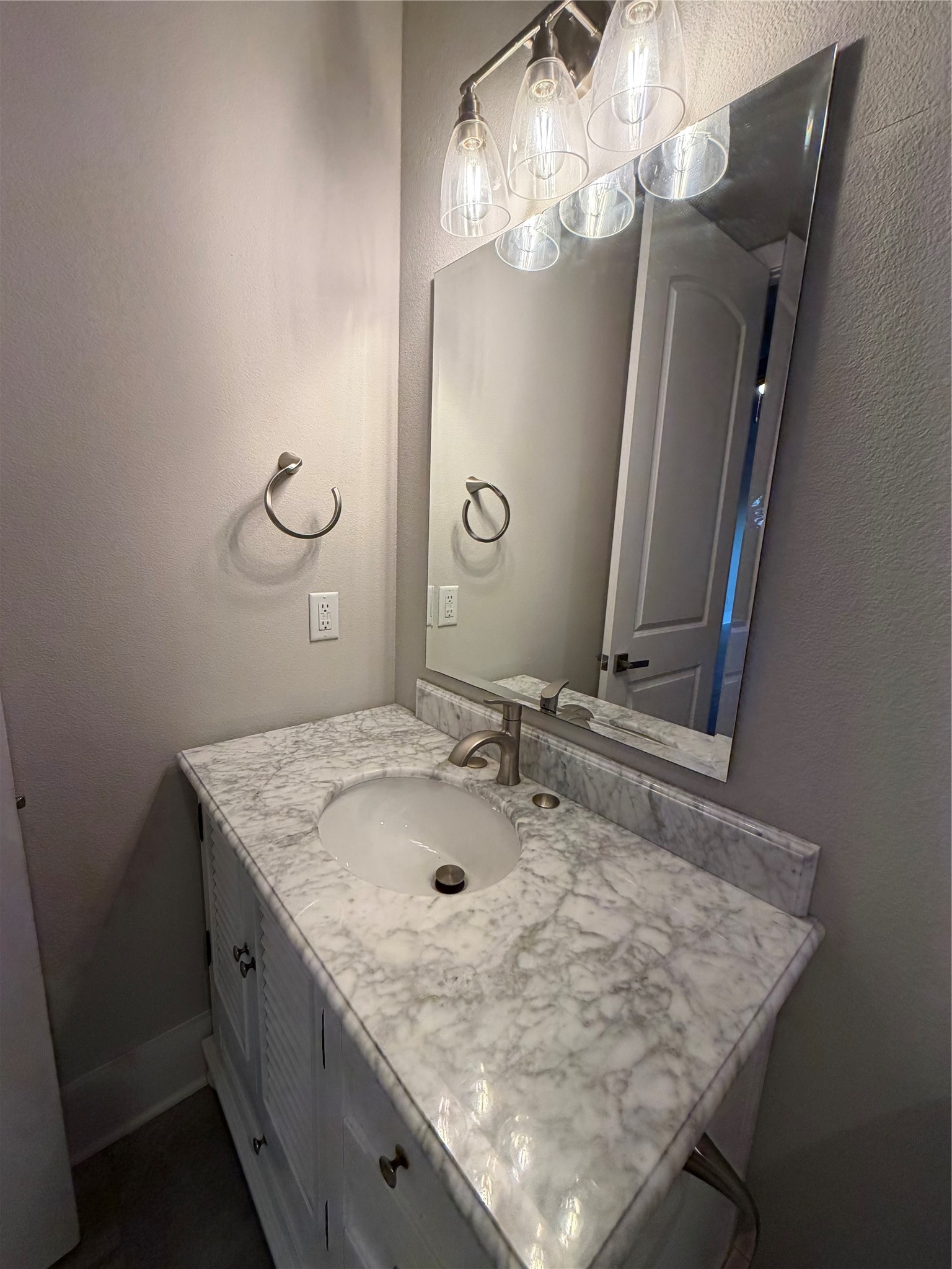 2727 Houston Avenue, Unit 202 Houston, TX 77009 - Photo 9 of 28