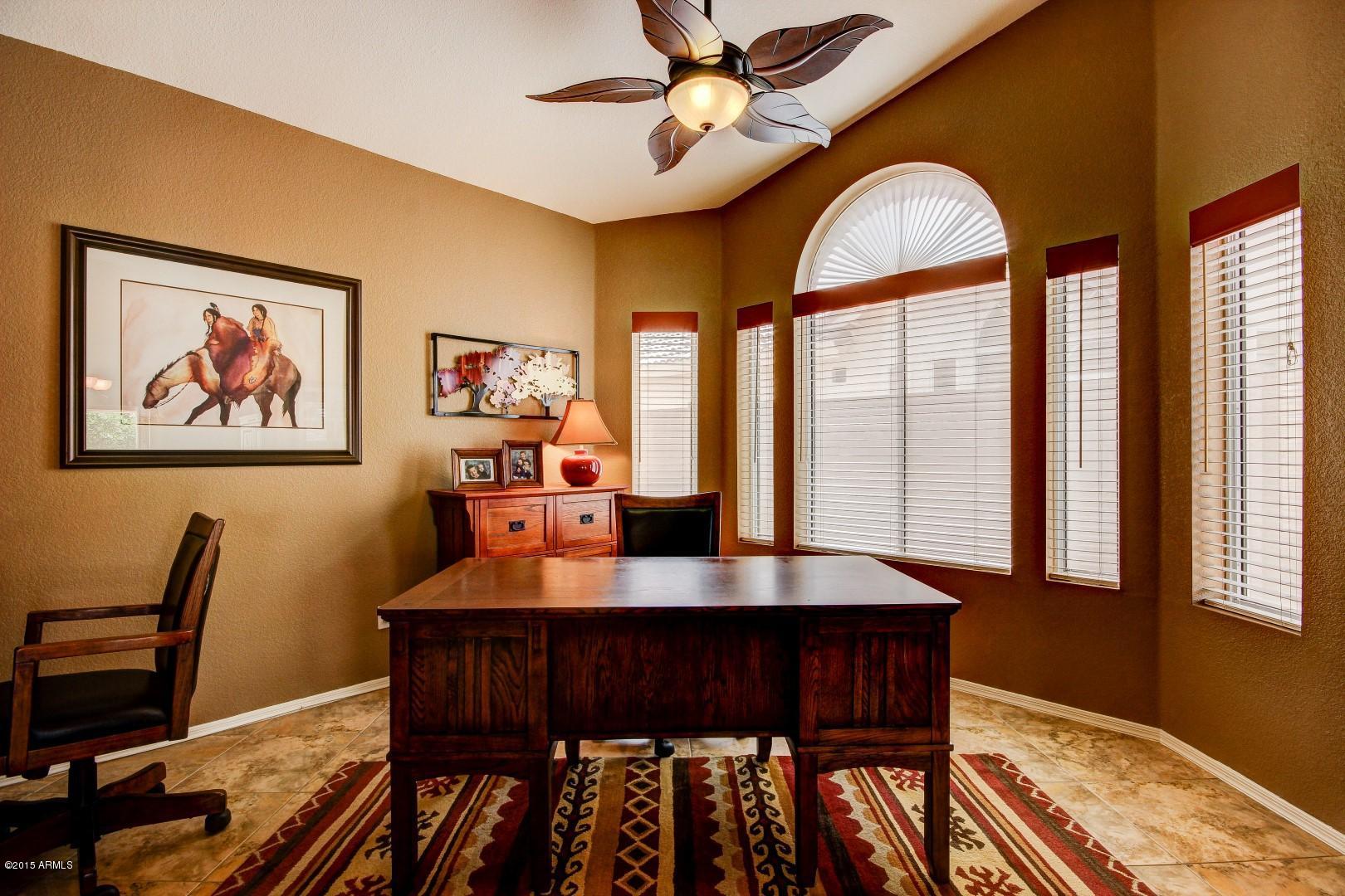 15504 Piccadilly Road Goodyear, AZ 85395 - Photo 21 of 49 Large Eat-In Area