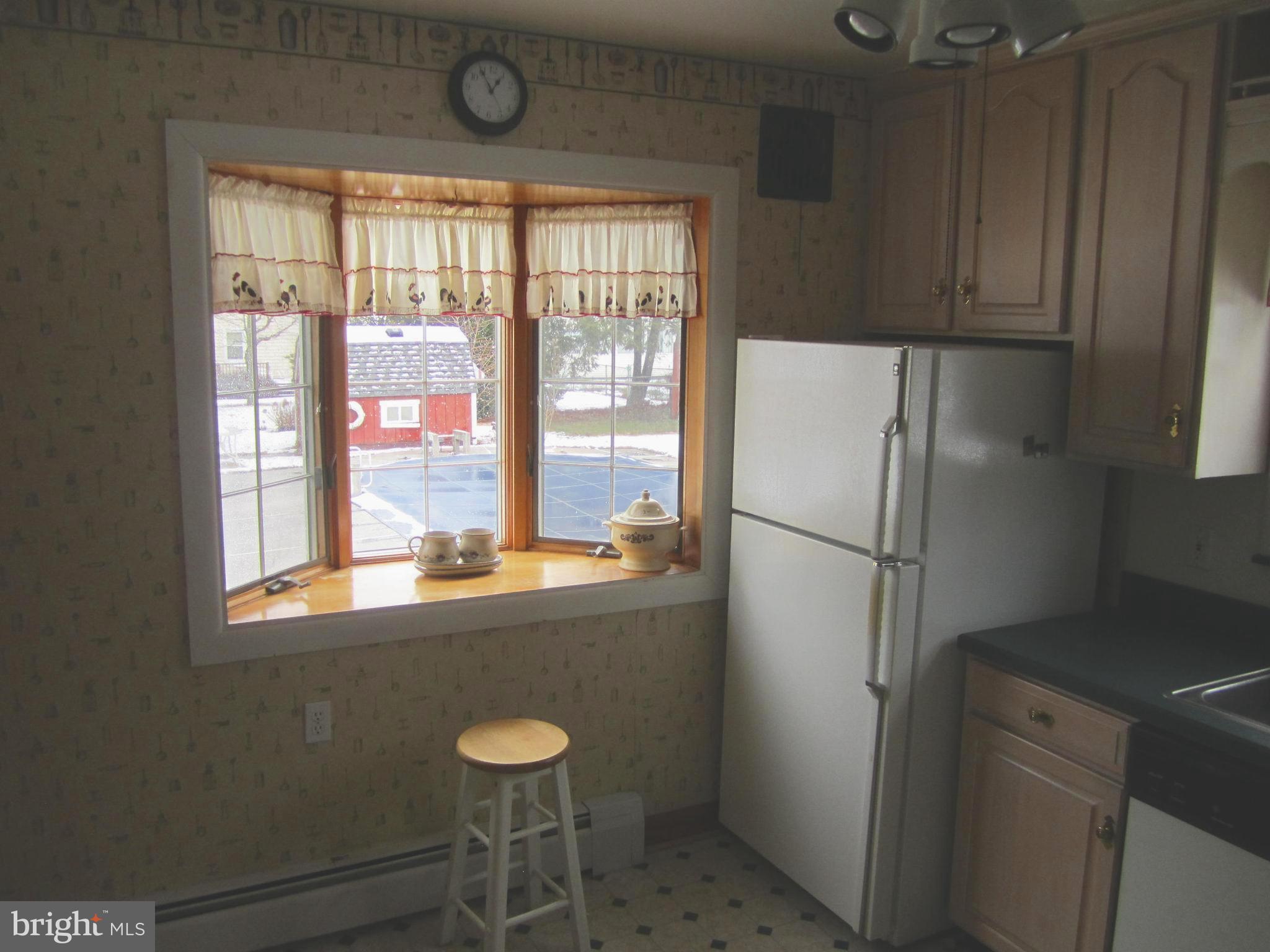 582 Forest View Road Linthicum Heights, MD 21090 - Photo 10 of 13 Kitchen