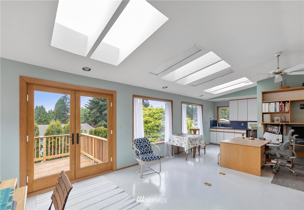 707 13th Way Southwest Edmonds, WA 98020 - Photo 17 of 25 Gallery Image 17