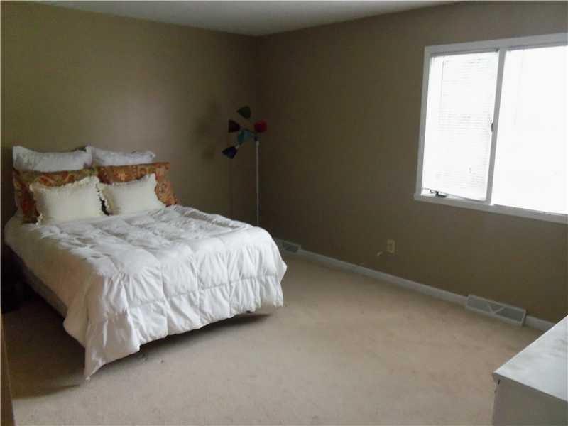 12772 Wembly Road Carmel, IN 46033 - Photo 5 of 20 Gallery Image 5
