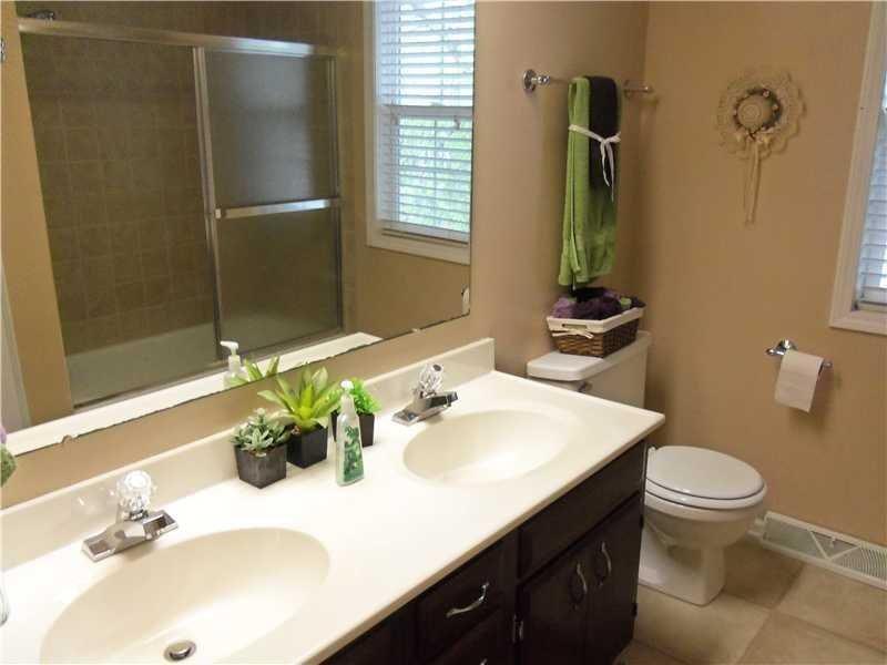 12772 Wembly Road Carmel, IN 46033 - Photo 7 of 20 Gallery Image 7