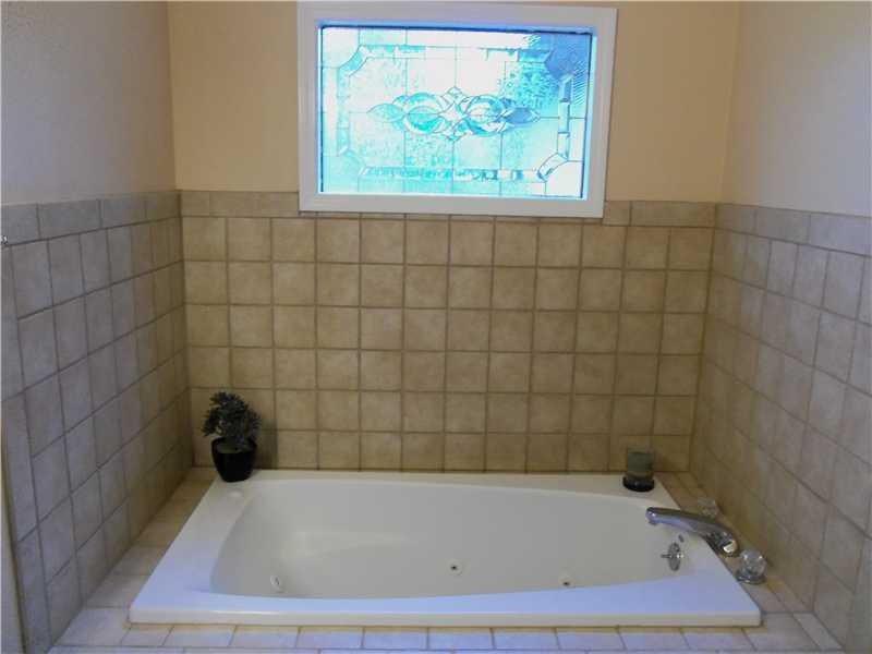 12772 Wembly Road Carmel, IN 46033 - Photo 10 of 20 Gallery Image 10
