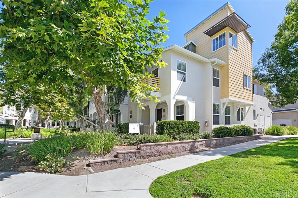 31 Palladium Lane Ladera Ranch, CA 92694 - Photo 2 of 25