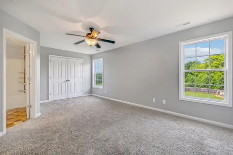 $289,900 | 565 Oakmont Drive, Clarksville, TN 37042