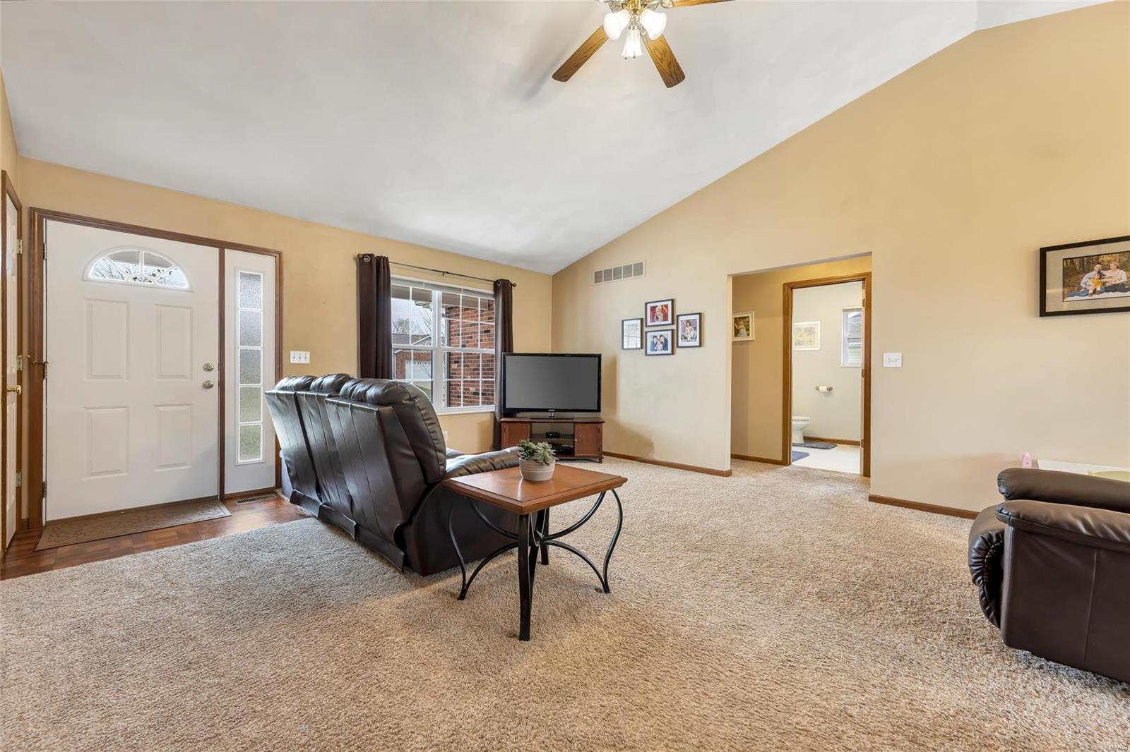 1419 Rachael Lane Waterloo, IL 62298 - Photo 3 of 39