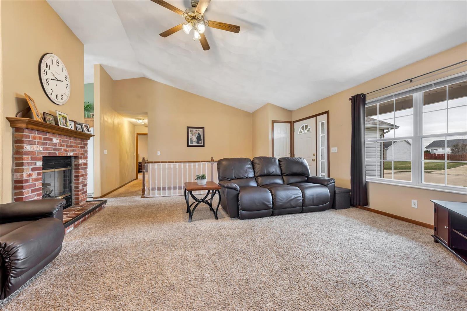 1419 Rachael Lane Waterloo, IL 62298 - Photo 4 of 39